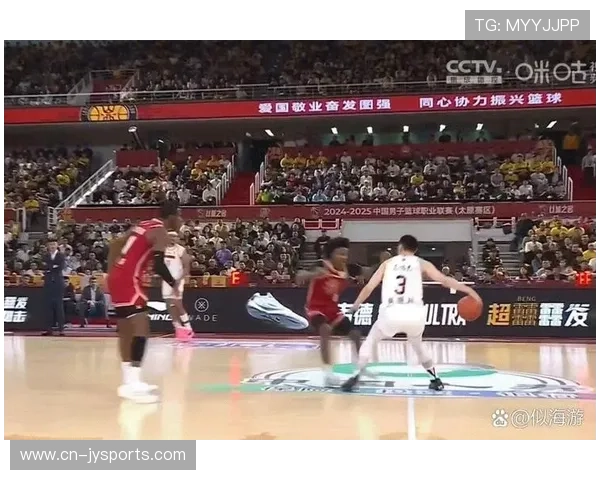 篮球赛场焦点争议判罚瞬间精彩集锦全记录